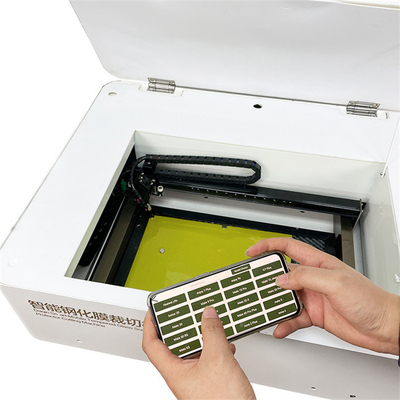 DAQIN المحمولة الزجاجية المشددة حماية الشاشة ليزر قطع آلة مع دقة القطع 0.01mm